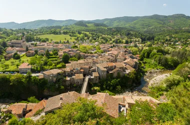 Jaujac - Le village vu du Chastelas