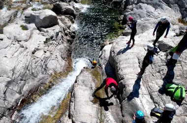 Canyoning famille Ceven'Aventure