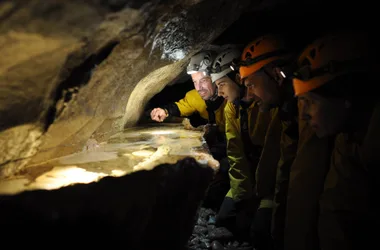 Expédition souterraine et nuit en bivouac en Ardèche