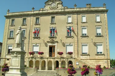 mairie-ancien-couvent-des-ursulines-bourg-saint-andeol