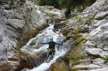 Groupe canyoning Ardèche sur la Borne