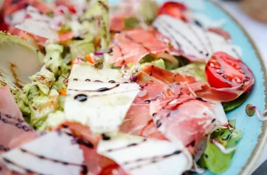 Jaujac - Assiette salade Mamie Paillette ©mamiepaillette