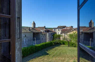 Vue sur le village de Saint-Maurice d'Ardèche depuis l'appartement Alphonse - Mas Julien