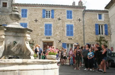 Visite-groupes-village-Saint-Marcel-d'Ardeche