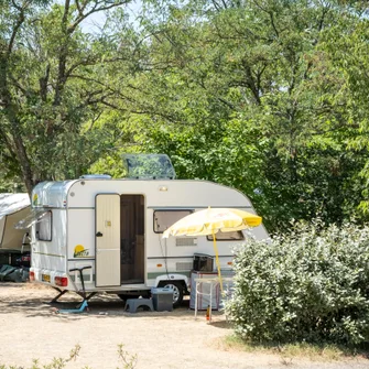 Camping Huttopia le Moulin – aire de service camping-car