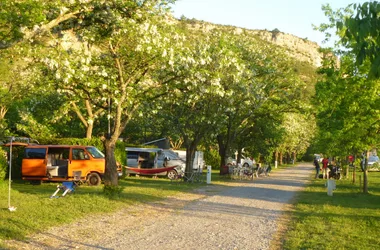 Camping La Turelure à Uzer, dans le Sud de l'Ardèche