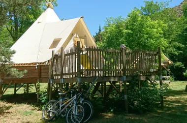 Tipi-lodge 4 personnes, Camping Le Viaduc