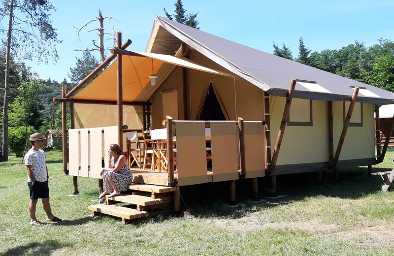 Jungle Lodge, 5/7 personnes, Camping Le Viaduc