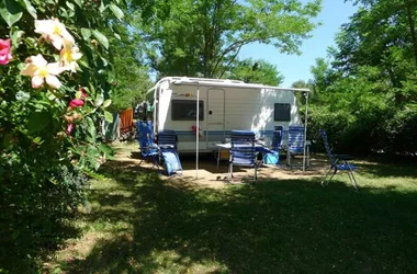 Emplacement camping ardèche
