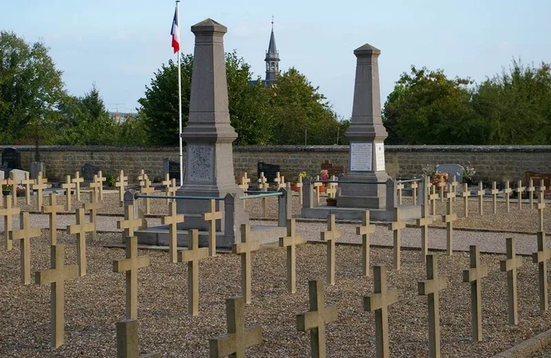 Tombe Roland GARROS