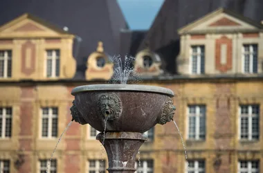 The fountain at Place Ducale