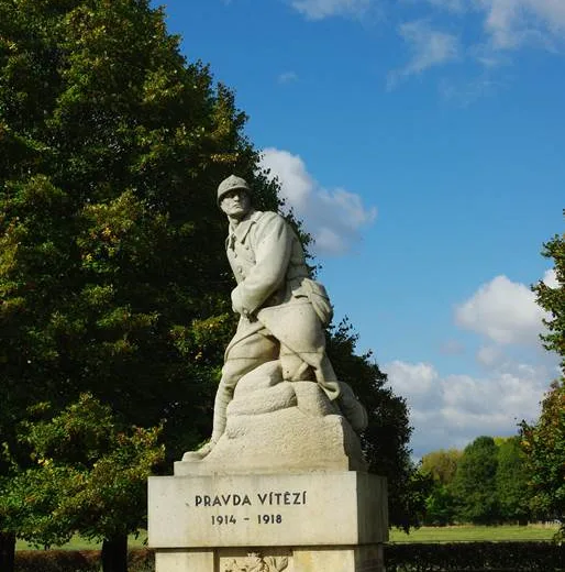 Monument des 21ème et 22ème Régiments de Chasseurs Tchécoslovaques