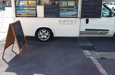 The country table Food truck