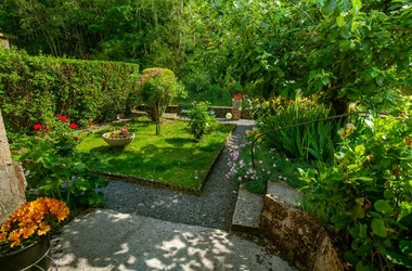 Gite “Le Chemin Vert”, maison dans vallée de la Meuse, proche lac, voie verte et randonnées