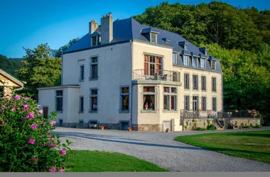 Domaine château du Risdoux : le château (16 à 20 personnes)