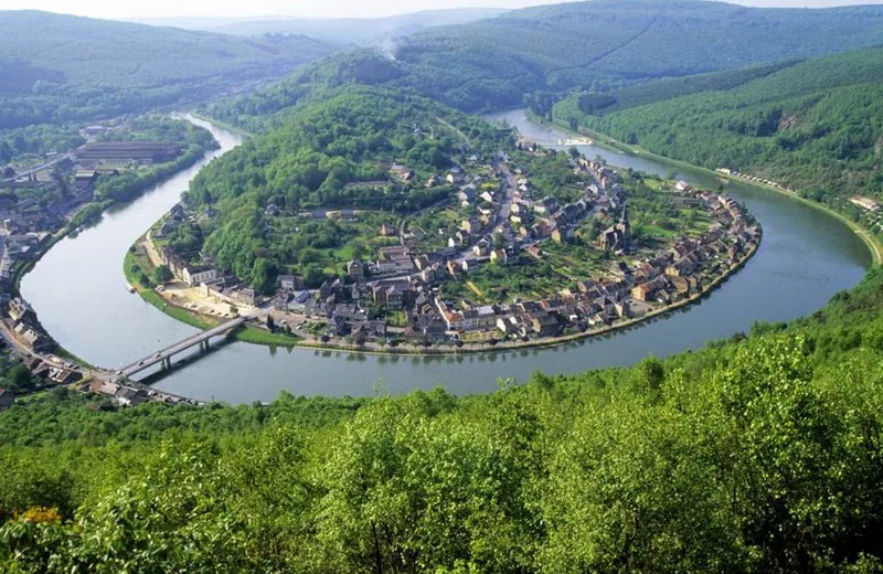 loop of the Meuse
