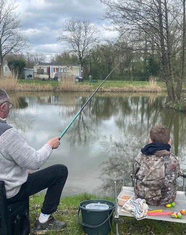 Pêche au camping Les Naïades