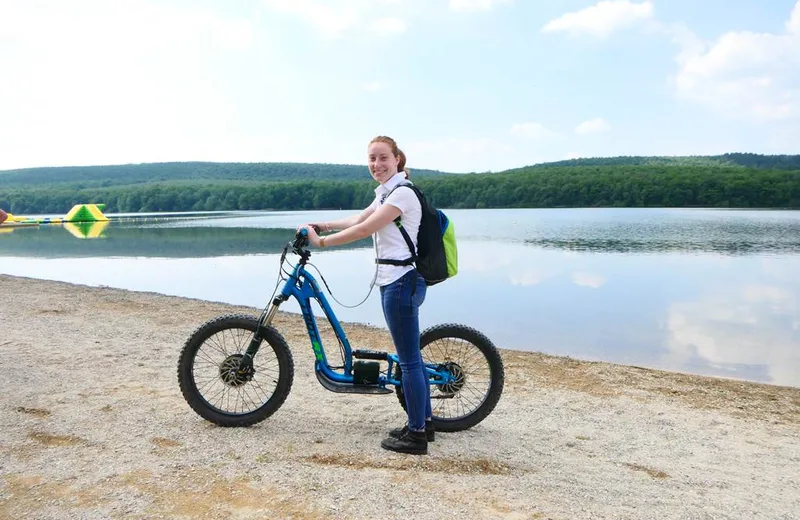 Trottinette tout terrain électrique