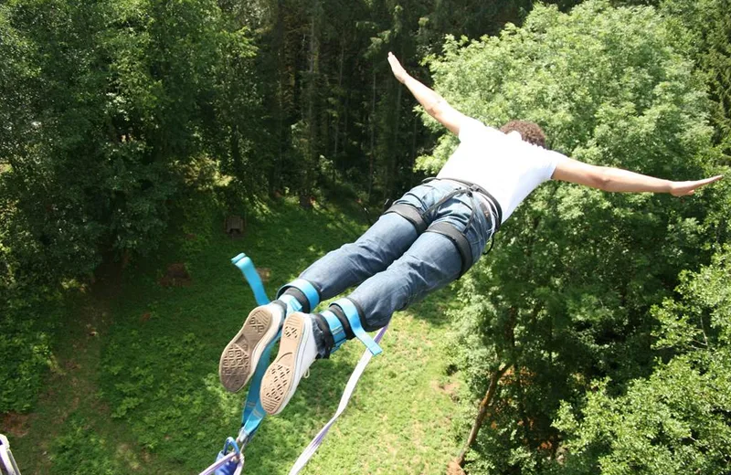 Saut à l’Élastique au viaduc d’Ariétal