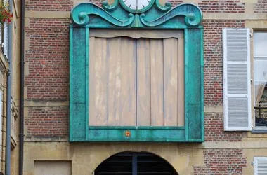Grand Puppeteer Clock