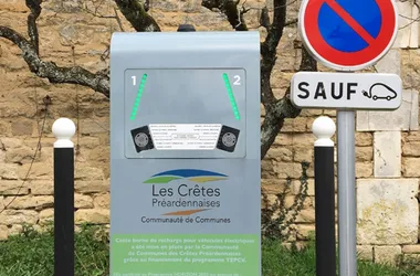 Recharger sa voiture à Launois-sur-Vence