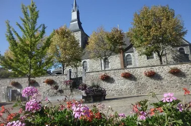 HARGNIES, Village Fleuri “3 Fleurs”