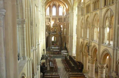 Abbatiale Notre Dame de Mouzon