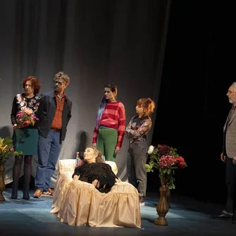 Théâtre : L’affolement des biches