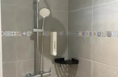 Le relais de poste douche