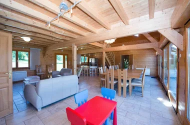 Gîte des Etangs de Bairon, chalet de charme dans un parc arboré avec ses 3 étangs