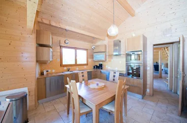 Gîte des Etangs de Bairon, chalet de charme dans un parc arboré avec ses 3 étangs