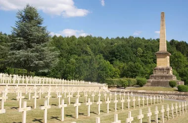 Visite guidée à Sedan : Se souvenir des morts de la Grande Guerre