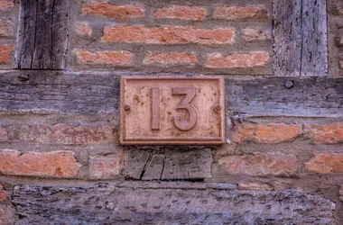 Albi rental of bricks and wood