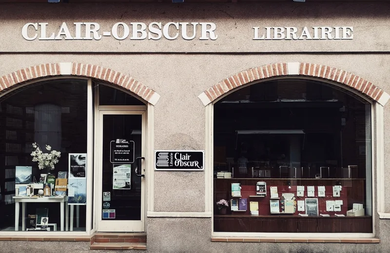Clair Obscur Bookstore Albi