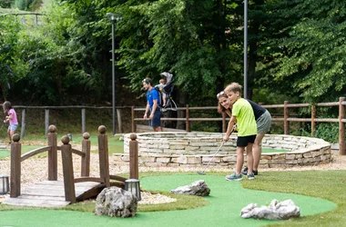 Mini-golf – AIROTEL Camping La Source