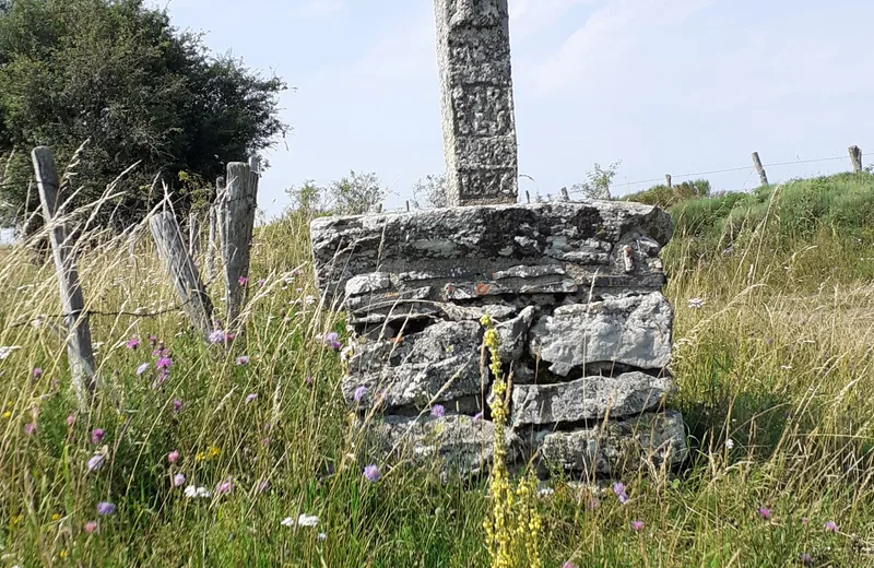 La Croix du Cayre