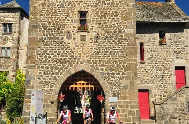 MTB Carladez: Die Kapelle von Lez