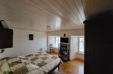 Bedroom 1 - 2 90x200 beds