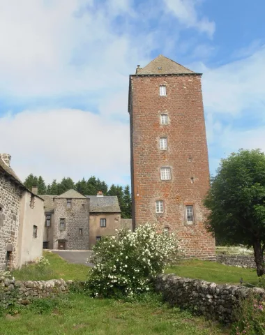 Gîte d’étape communal La Tour des Anglais