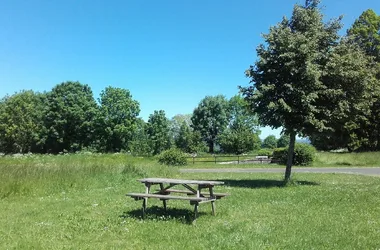 Picknickplaats in Thérondels