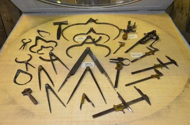 Laguiole-Messermuseum, geschmiedete Gegenstände und Schneidwerkzeuge