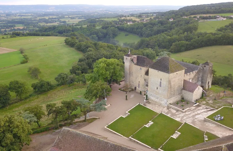 Château de Montplaisant à Saint-Hilaire-de-Brens aux Balcons du Dauphiné