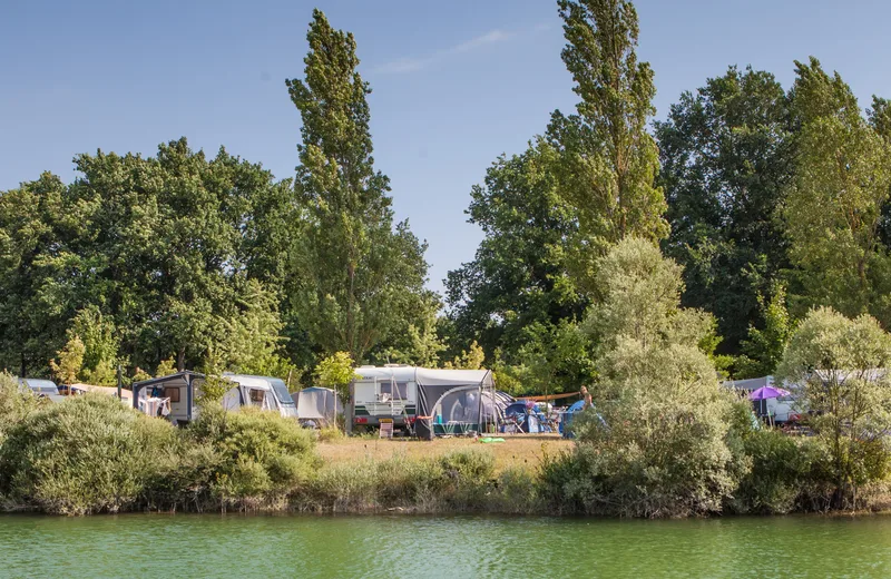 Campingplatz Les 3 Lacs du Soleil – Trept – Balcons du Dauphiné