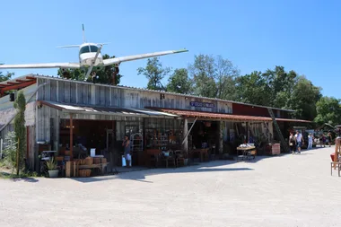 Grand déballage au Village des Brocanteurs