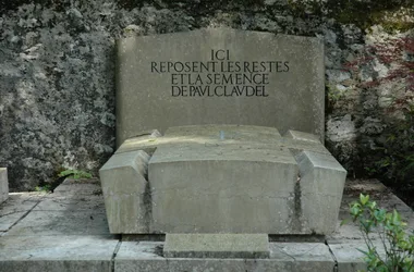 Tomb of Paul Claudel - OTSI Morestel