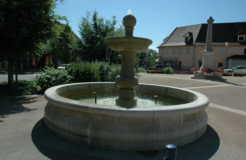 Fontaine de Vézeronce-Curtin