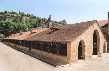 Crémieu medieval hall