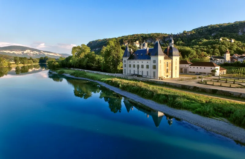 Château de Vertrieu, dit “château moderne” et son parc