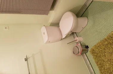 Toiletten in privékamers in Passins