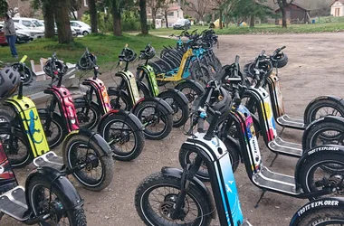 Randonnée avec panoramas en trottinettes électriques autour de Trept